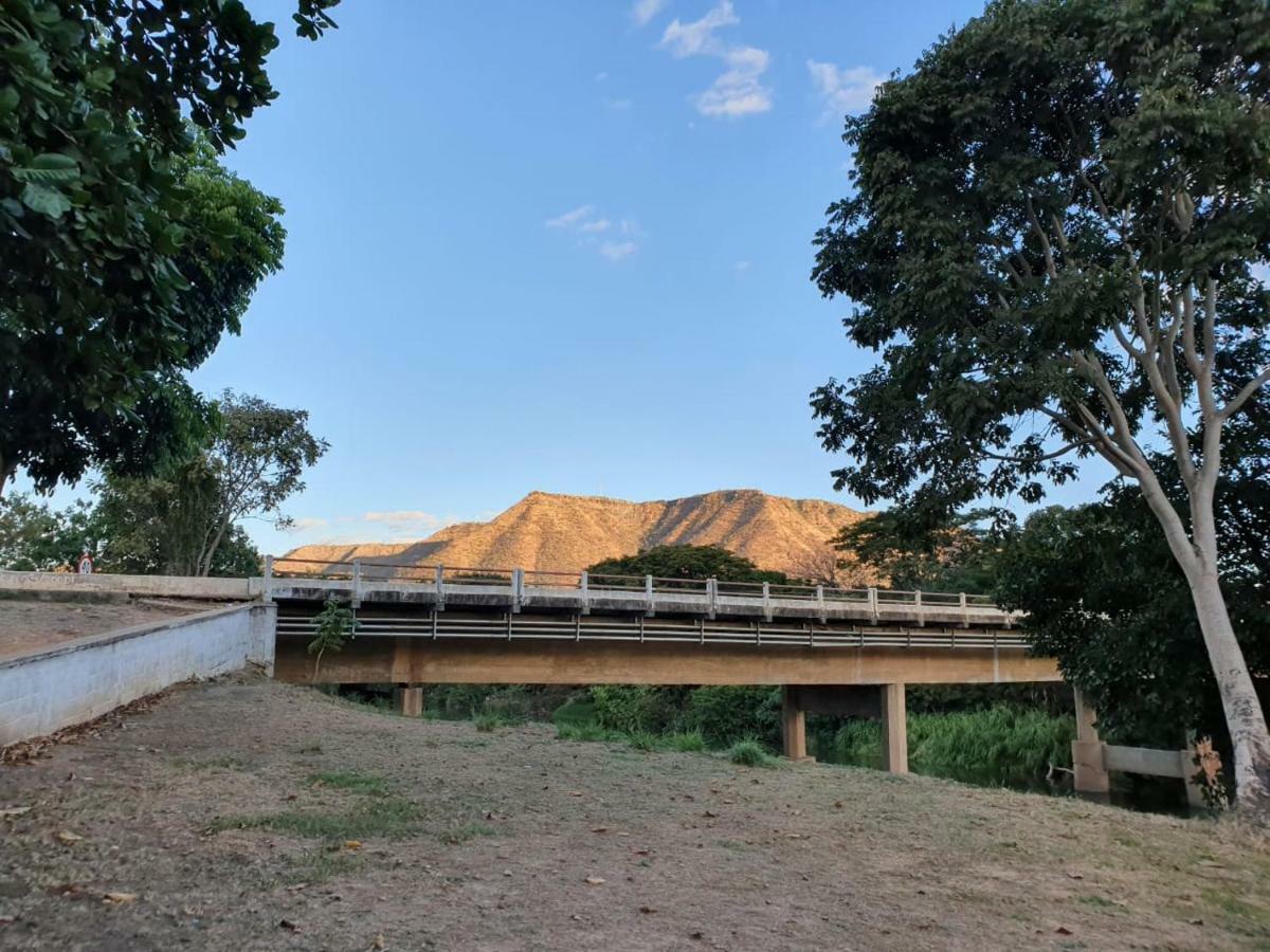 Pousada Do Rio Corrente Alvorada do Norte Bagian luar foto